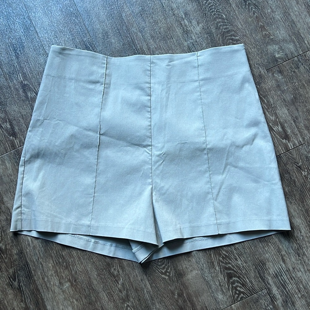 NWOT tailored shorts